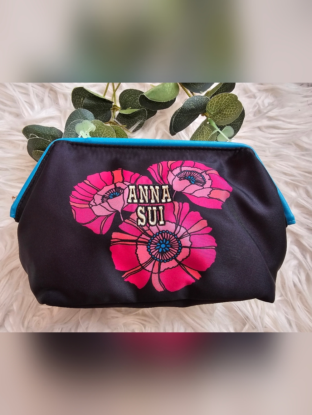 Anna Sui Gorgeous Romantic Pop Rock Pouch